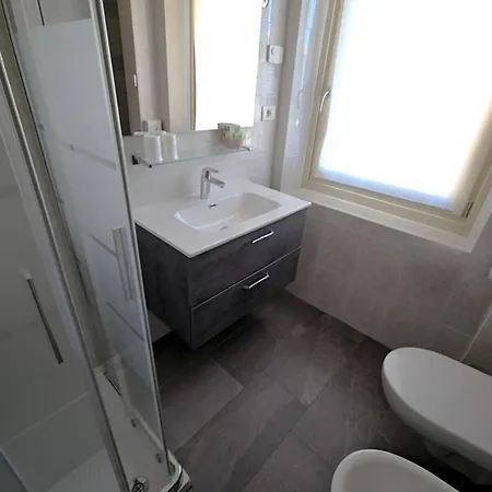 Chiesa 3* לאזיסה