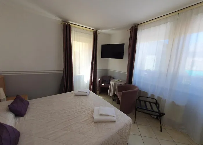 Chiesa بيت ضيافة 3*