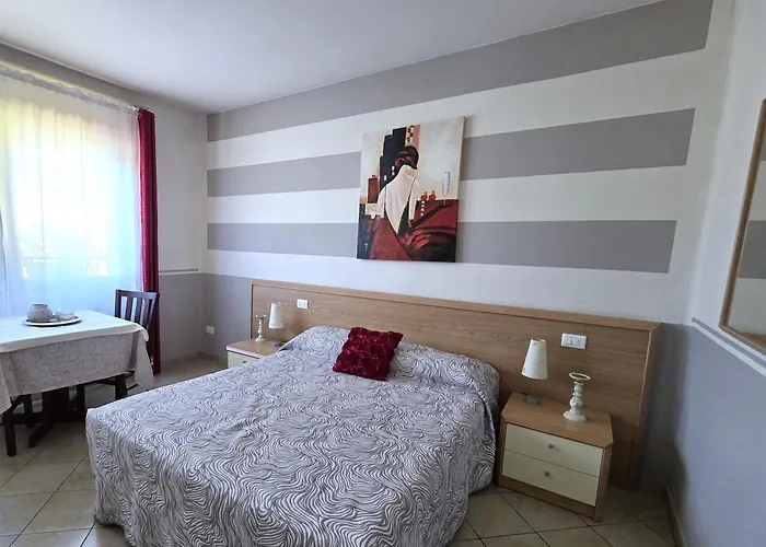 بيت ضيافة Chiesa لاتيزي